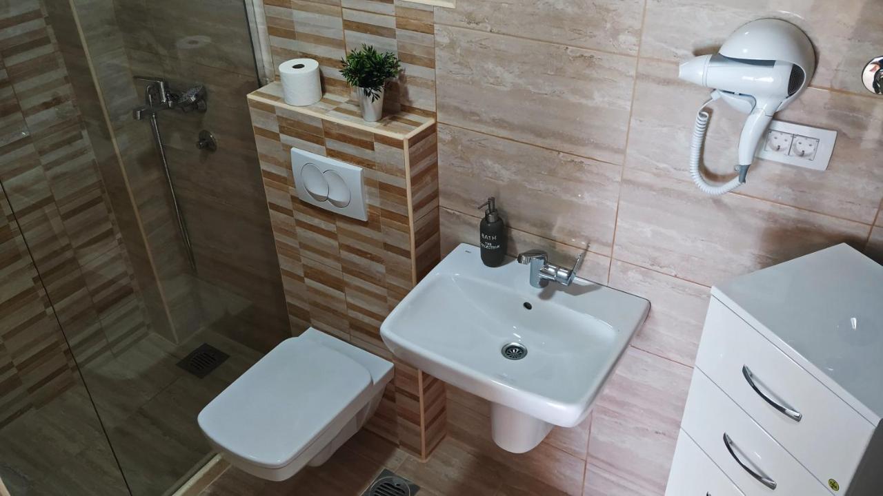 Apartments Abramovic 2 ストモレ エクステリア 写真